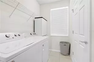 3730 82nd Ave Cir E, Sarasota, FL 34243 - Photo 13