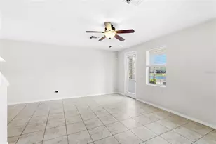 3730 82nd Ave Cir E, Sarasota, FL 34243 - Photo 7