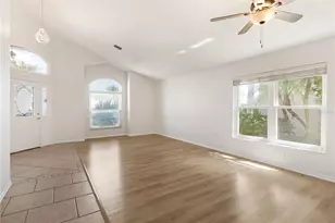 6801 Superior St Cir, Sarasota, FL 34243 - Photo 5