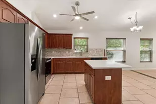 6801 Superior St Cir, Sarasota, FL 34243 - Photo 9