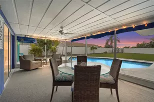 7320 Meadowbrook Dr, Sarasota, FL 34243 - Photo 37