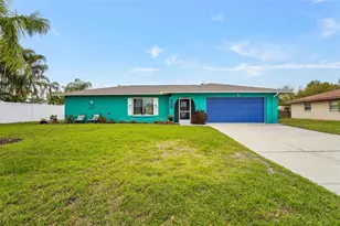 7320 Meadowbrook Dr, Sarasota, FL 34243 - Photo 1