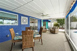 7320 Meadowbrook Dr, Sarasota, FL 34243 - Photo 27