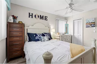 7320 Meadowbrook Drive, Sarasota, FL 34243 - Photo 23