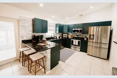 3009 39th Avenue W, Bradenton, FL 34205 - Photo 13