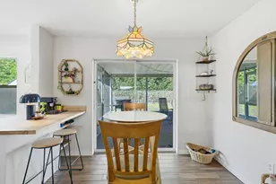 8520 109th Way, Seminole, FL 33772 - Photo 13