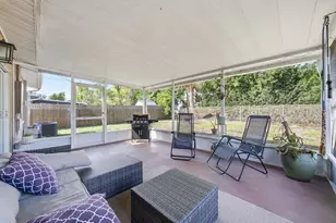 8520 109th Way, Seminole, FL 33772 - Photo 17