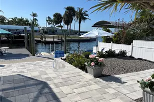 3704 100th St W, Bradenton, FL 34210 - Photo 11