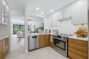 5312 Huntingwood Ct, Sarasota, FL 34235 - Photo 15