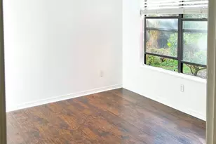 11901 4th Street N, Saint Petersburg, FL 33716 - Photo 13