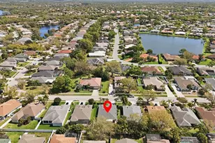 6726 W Country Club Ln, Sarasota, FL 34243 - Photo 35