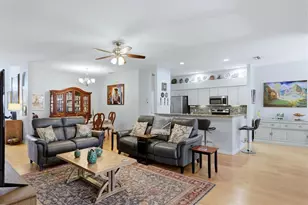 6726 W Country Club Ln, Sarasota, FL 34243 - Photo 9