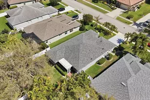 6726 W Country Club Ln, Sarasota, FL 34243 - Photo 31