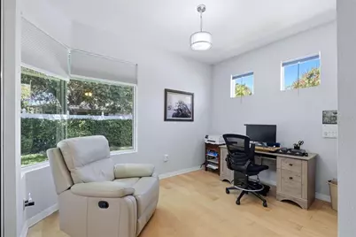 6726 W Country Club Lane, Sarasota, FL 34243 - Photo 23