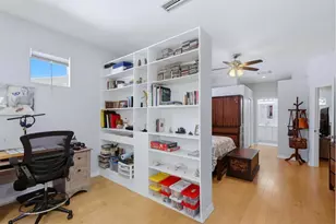 6726 W Country Club Ln, Sarasota, FL 34243 - Photo 21