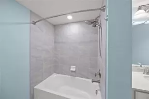 10805 Tarflower Dr, Venice, FL 34293 - Photo 27