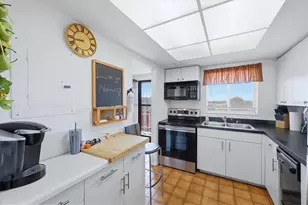 4137 Lake Bayshore Dr, Bradenton, FL 34205 - Photo 13