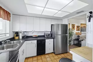 4137 Lake Bayshore Dr, Bradenton, FL 34205 - Photo 15