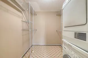 4380 Exeter Dr, Longboat Key, FL 34228 - Photo 25