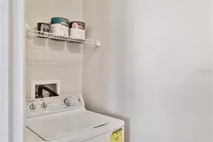 1005 Villagio Cir, Sarasota, FL 34237 - Photo 19