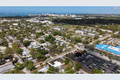 2600 Loma Linda Street, Sarasota, FL 34239 - Photo 7