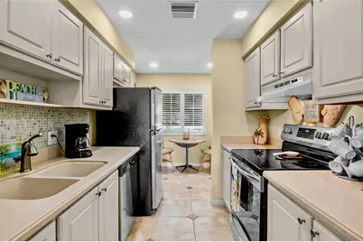 4582 Longwater #62, Sarasota, FL 34235 - Photo 9