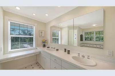 5422 Sandhamn Place, Longboat Key, FL 34228 - Photo 45