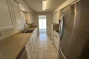 4427 58th St W, Bradenton, FL 34210 - Photo 3