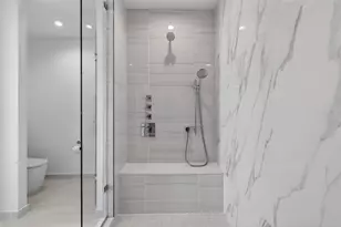 400 Central Ave, Saint Petersburg, FL 33701 - Photo 31