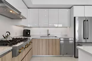 400 Central Ave, Saint Petersburg, FL 33701 - Photo 15