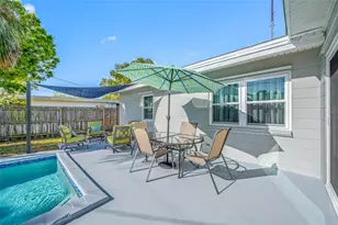 8335 Robin Rd, Seminole, FL 33777 - Photo 9