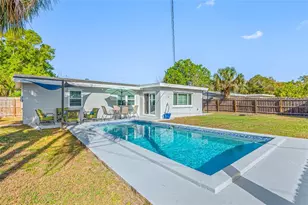 8335 Robin Rd, Seminole, FL 33777 - Photo 7