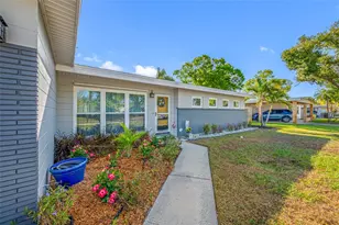 8335 Robin Rd, Seminole, FL 33777 - Photo 11