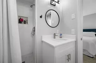 8335 Robin Rd, Seminole, FL 33777 - Photo 31