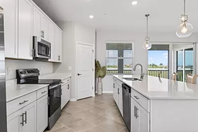 17765 Boracay Court #201, Venice, FL 34293 - Photo 21