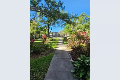 315 30th Avenue W #B307, Bradenton, FL 34205 - Photo 3
