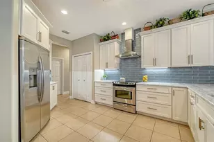 11862 Granite Woods Loop, Venice, FL 34292 - Photo 15