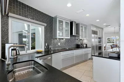 3906 Spyglass Hill Road, Sarasota, FL 34238 - Photo 17