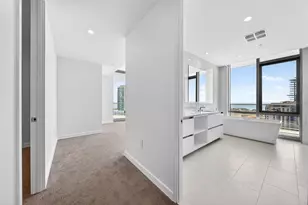 400 Central Ave, Saint Petersburg, FL 33701 - Photo 21