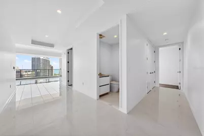 400 Central Avenue #2307, Saint Petersburg, FL 33701 - Photo 5