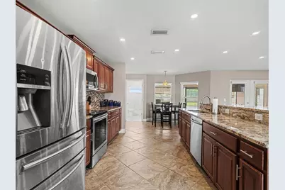 2305 14th Street W, Palmetto, FL 34221 - Photo 3