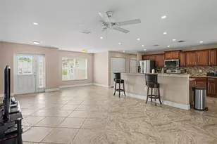 2305 14th St W, Palmetto, FL 34221 - Photo 5