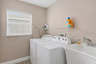 2305 14th St W, Palmetto, FL 34221 - Photo 19