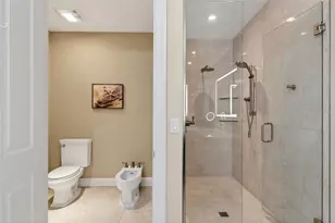 888 S Orange Ave, Sarasota, FL 34236 - Photo 41