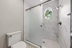 888 S Orange Ave, Sarasota, FL 34236 - Photo 47