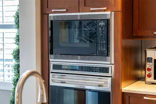 888 S Orange Ave, Sarasota, FL 34236 - Photo 13