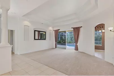 4920 Old Oakleaf Drive, Sarasota, FL 34233 - Photo 9