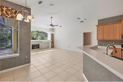 4920 Old Oakleaf Drive, Sarasota, FL 34233 - Photo 11