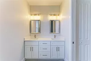 380 Holly Rd, Venice, FL 34293 - Photo 23