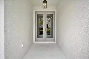 2288 Midnight Pearl Dr, Sarasota, FL 34240 - Photo 7